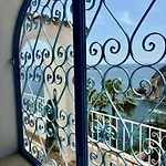 Primera Linea Villa