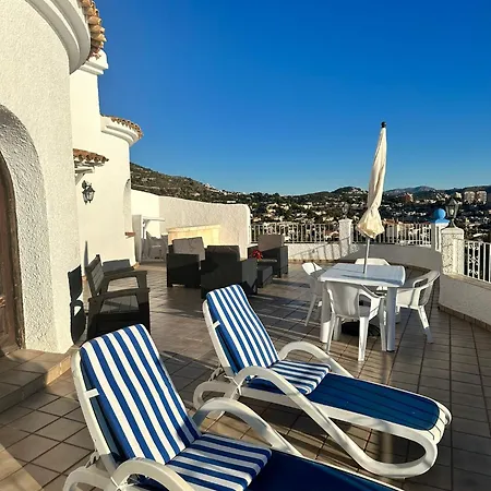 Primera Linea 别墅 *